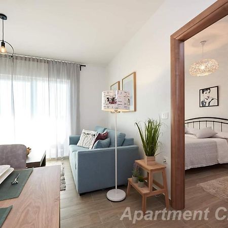 Luxury Apartment Charm With Pool Trogir Exterior photo